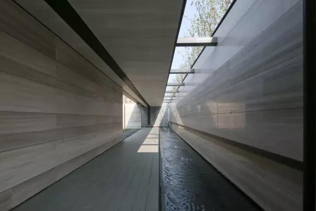 簡潔而不失內(nèi)涵，素雅而不失趣味