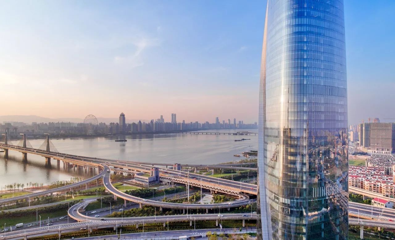 南昌新力中心，以“鏡鑒”之“隱”達(dá)成文脈的連綿