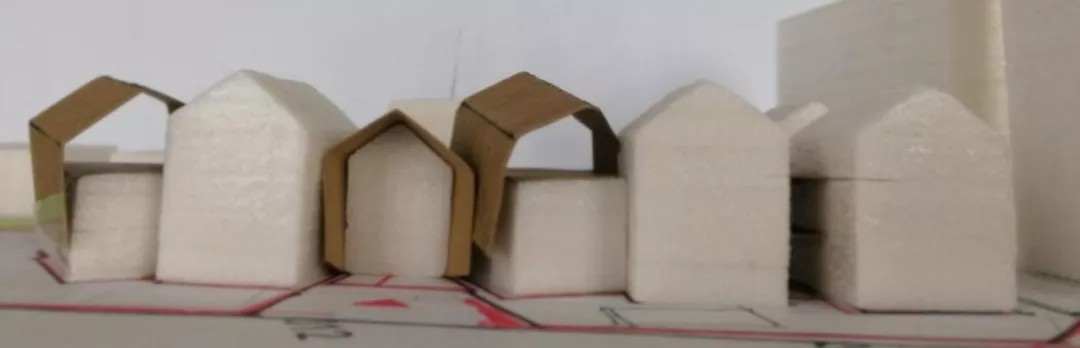 建筑草?！问秸Z言提煉